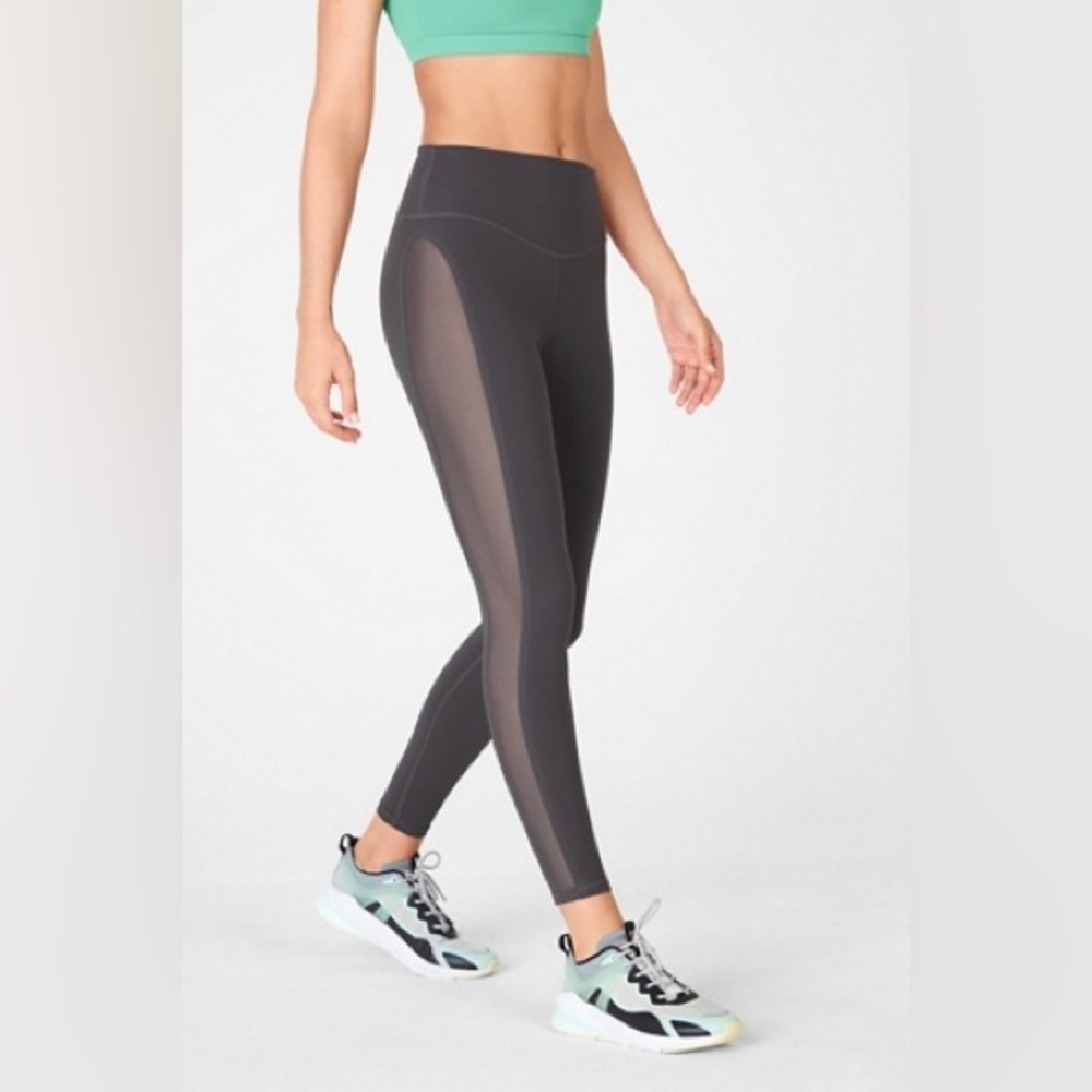 Set of 2 fabletics leggings